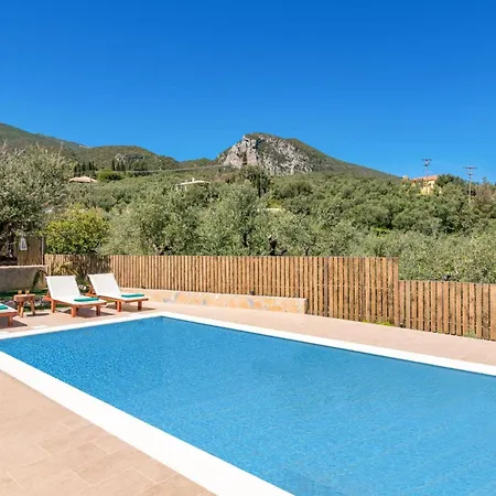 Villa Halakas By Katastárion