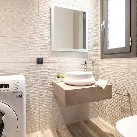 Halakas By * Καταστάρι